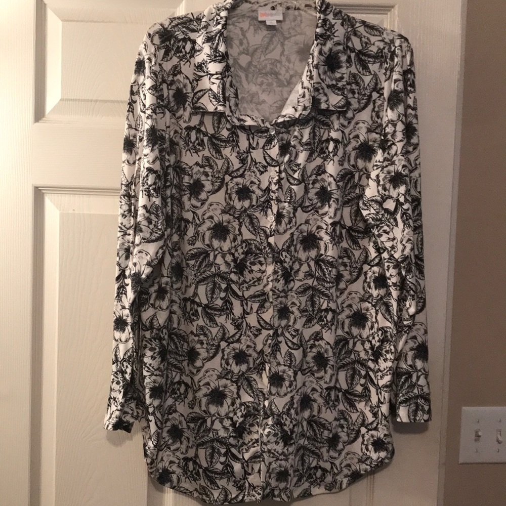 LuLaRoe Valentina shirt